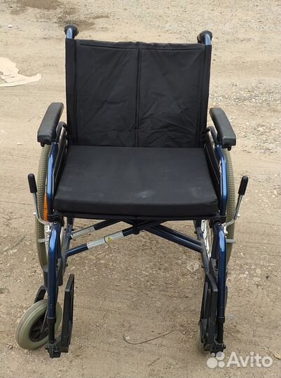 Инвалидная коляска