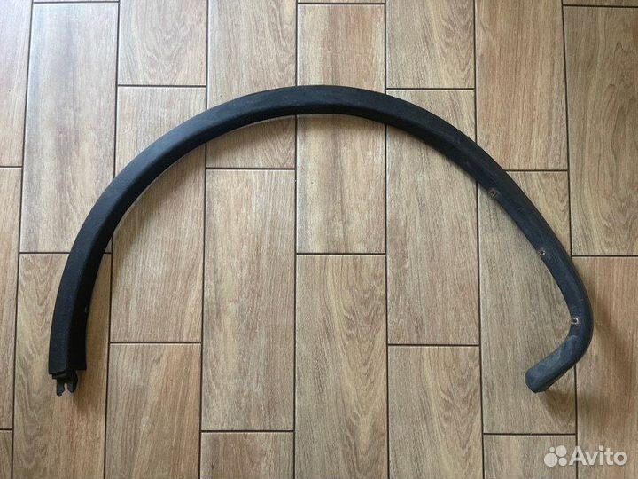 Накладка крыла задняя левая Infiniti Fx S51 Qx70 С
