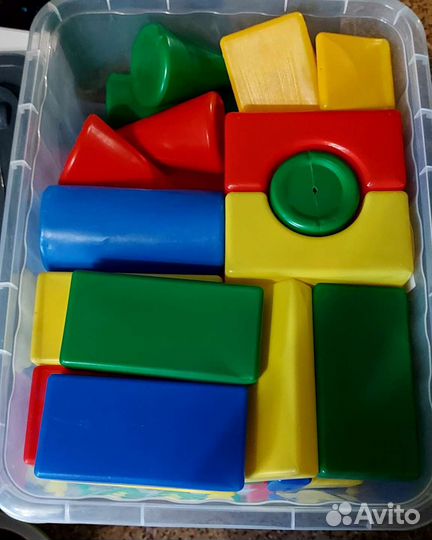 Кубики пластмассовые 44 шт