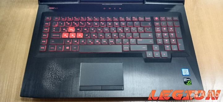 Omen/i7 7700/16GB/GTX1050Ti/1000GB+128GB SSD/17.3