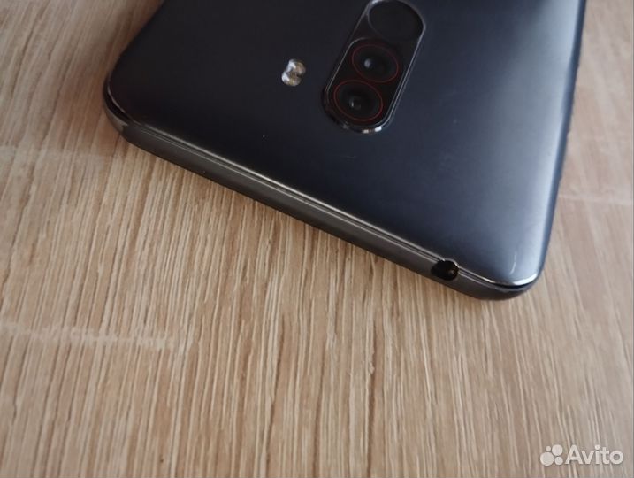 Xiaomi Pocophone F1, 6/64 ГБ