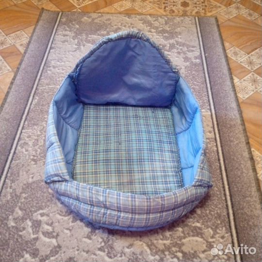 Лежанка для кошки