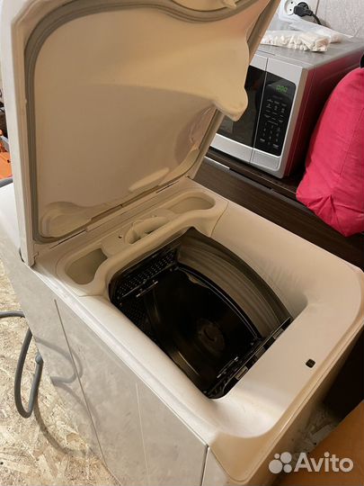 Стиральная машина с вертикальной загрузкой