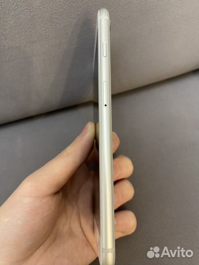 iPhone 8 Plus, 64 ГБ