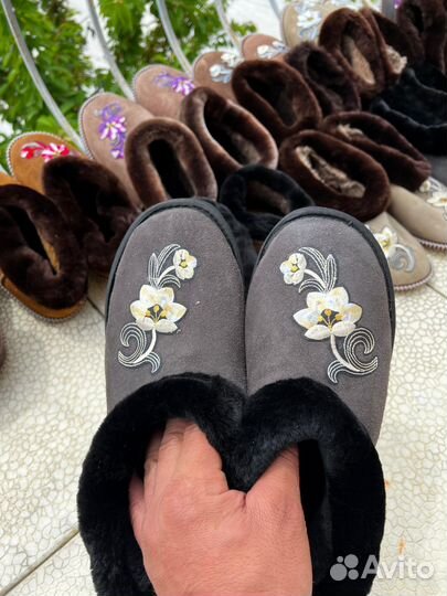 Чуни и тапочки из овчины