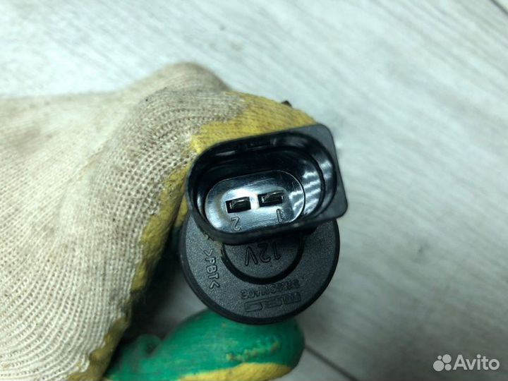 Моторчик омывателя стекла Mercedes-Benz E-Class