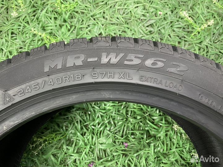 Mirage MR-W562 245/40 R18 97H