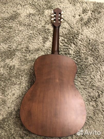 Акустическая гитара