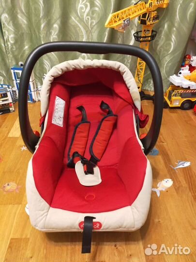 Детское автокресло (автолюлька) parusok