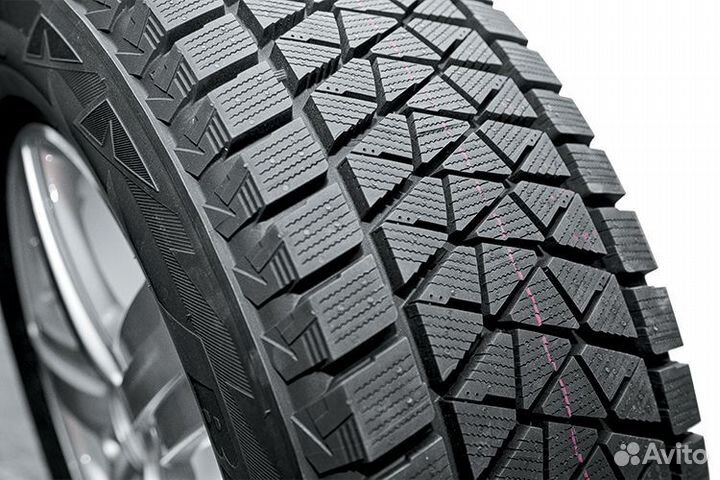 Bridgestone Blizzak DM-V2 225/55 R18 98T