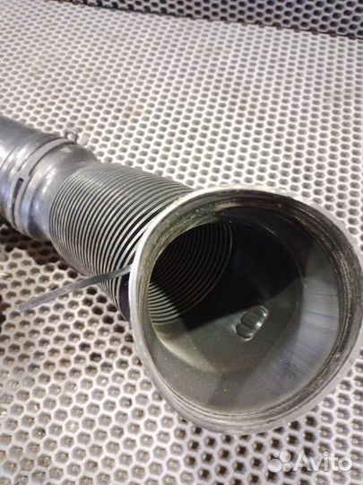 Патрубок интеркулера Volkswagen Passat B7 CDA 1.8