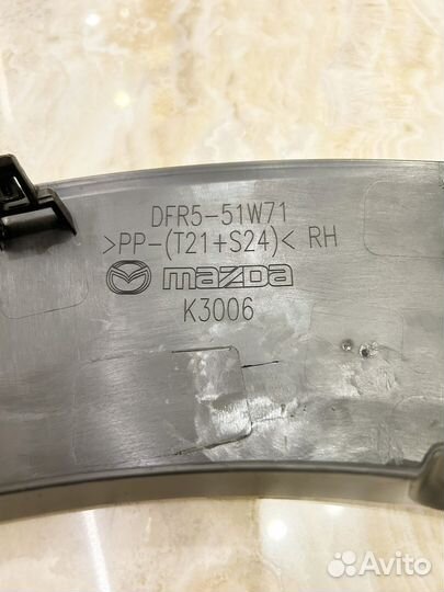Накладка крыла Mazda cx-30