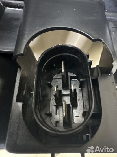 Вентилятор охлаждения Audi A8 D3