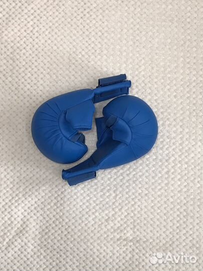 Перчатки для единоборств