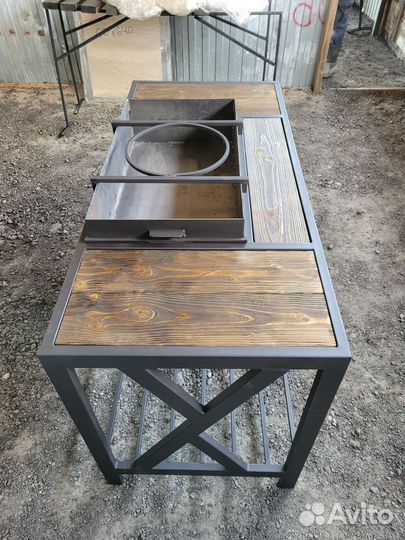 Мангал с крышей