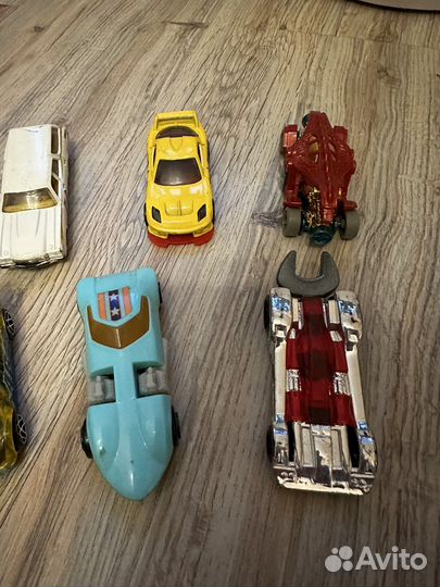Hot wheels машинки