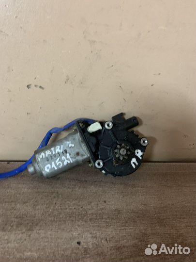 Моторчик стеклоподъемника Матрикс правый