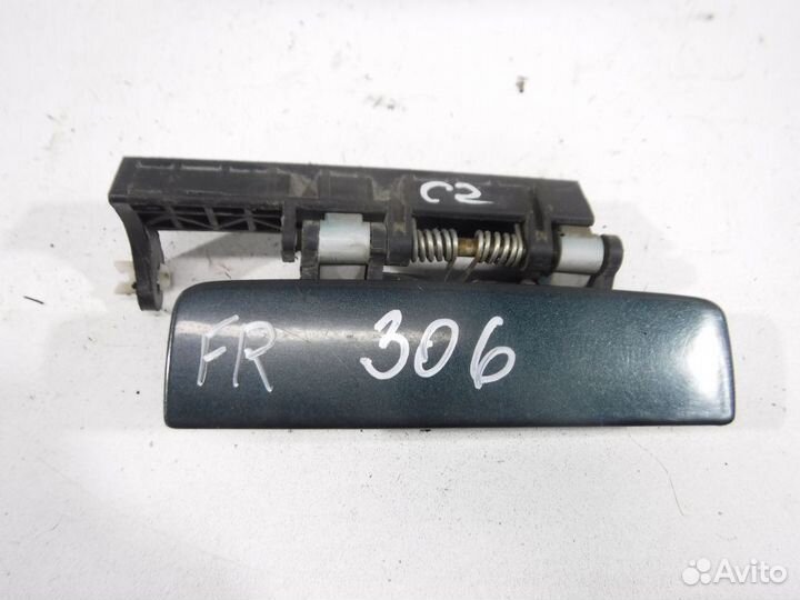 Ручка двери передней наружная правая Peugeot 306