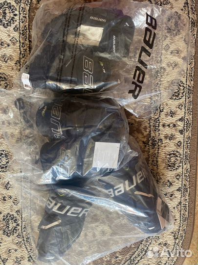 Краги хоккейные