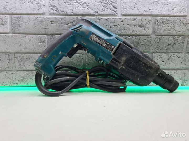 П.12057 Перфоратор Makita HR2450