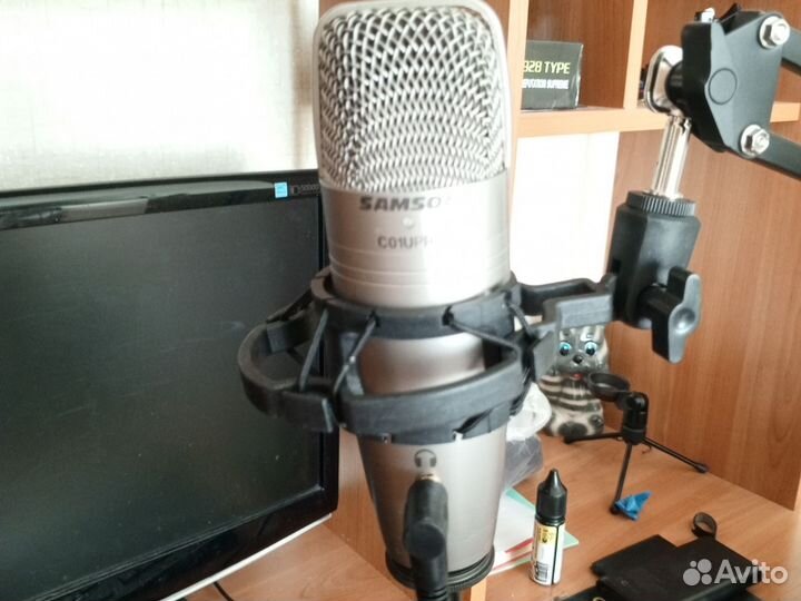 Микрофон студийный Samson C01upro