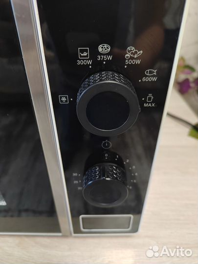 Микроволновка бу Hotpoint ariston cook20