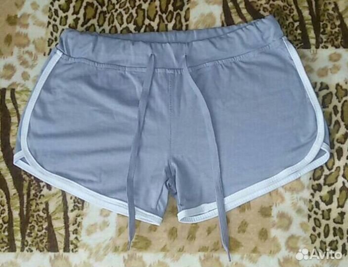 Новые шорты размер S
