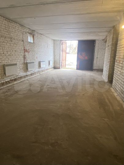 Склад, 300 м²