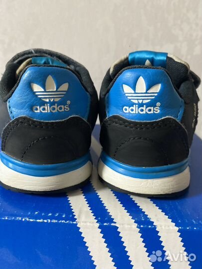 Кроссовки adidas