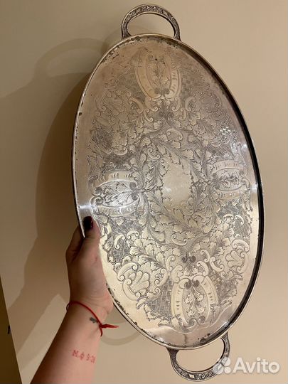 Поднос на ножках