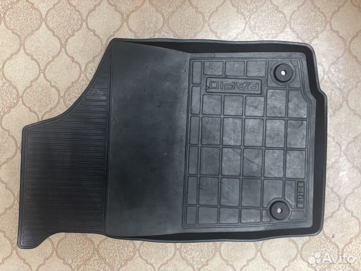 Автомобильные коврики резиновые шкода рапид