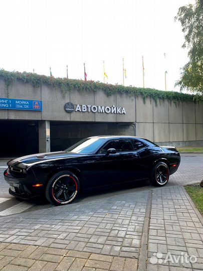 Шины диски и колеса на 18 Dodge chelleger