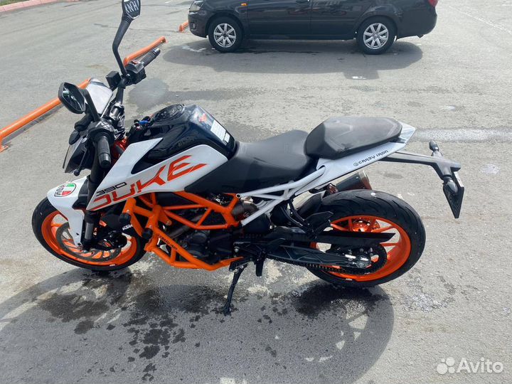 Мотоцикл KTM Duke 390