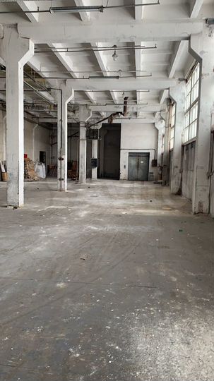 Свободного назначения, 2000 м²