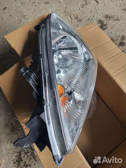 Mitsubishi lancer 2003-2007 фара левая