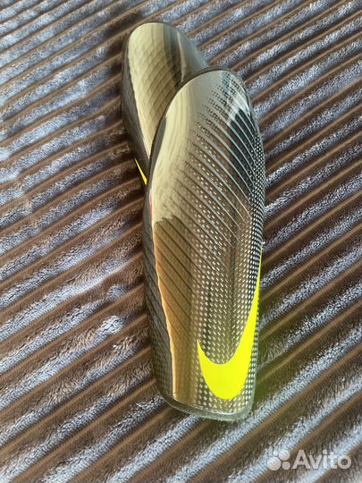 Щитки футбольные nike mercurial pro