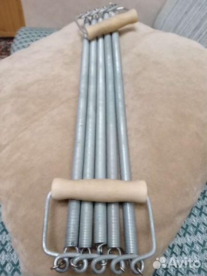 Эспандер пружинный СССР, ручки дерево