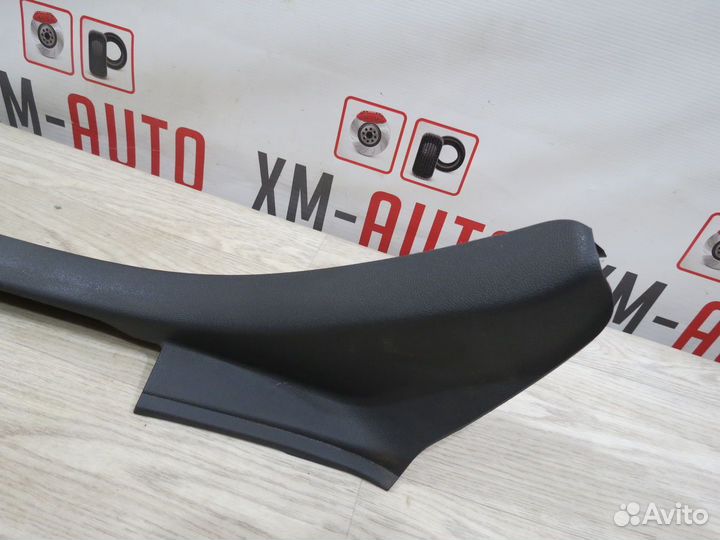 Накладка порога задняя правая Nissan Almera G15