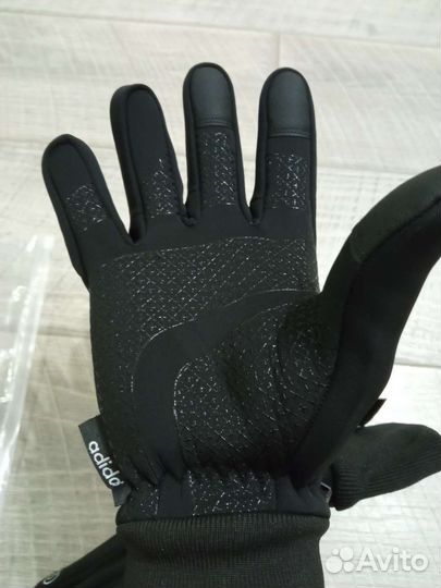 Спортивные перчатки adidas