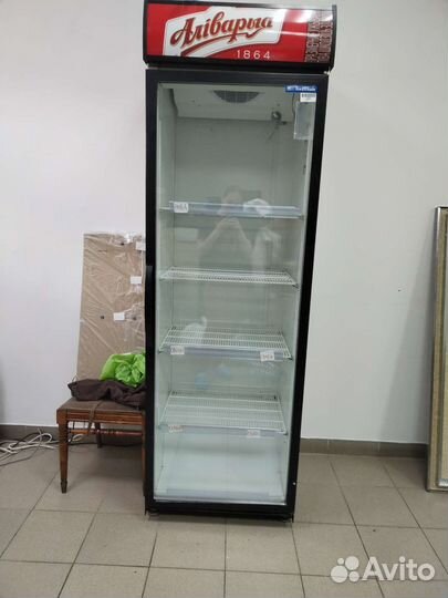 Холодильный шкаф