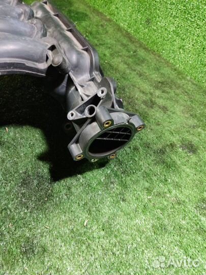 Впускной коллектор Nissan 2.0 Mr20De