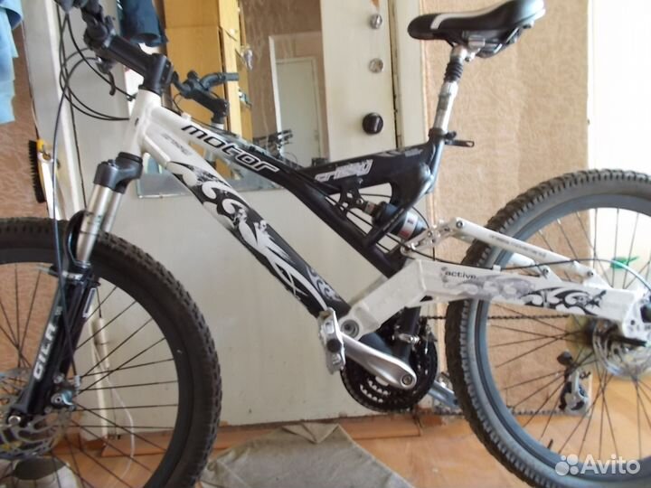 Мотор Кризи уникальный двухподвес