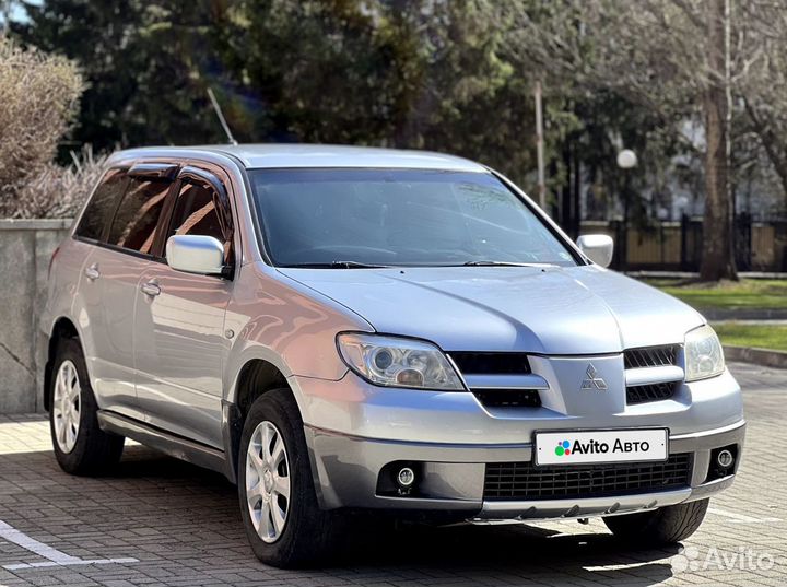 Mitsubishi Outlander 2.0 МТ, 2004, 217 000 км