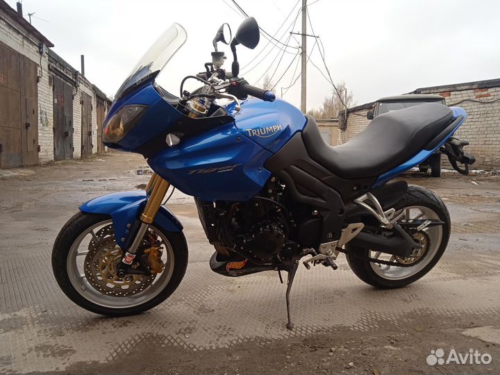 Triumph tiger 1050