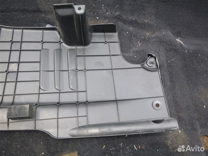 Декоративная крышка двс правая Lexus Gs430 UZS190