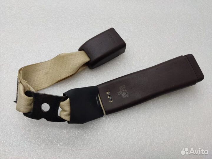 Ответная часть ремня безопасности задняя Lexus