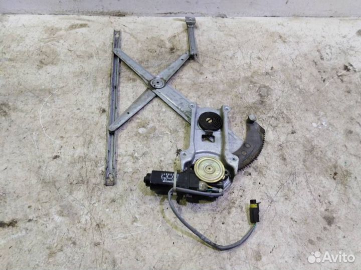 Стеклоподъемник электрический передний правый