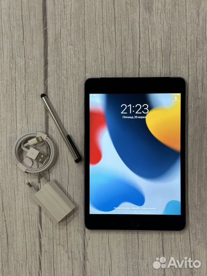 iPad Mini 4 128GB LTE (SiM) Отличный + Стилус