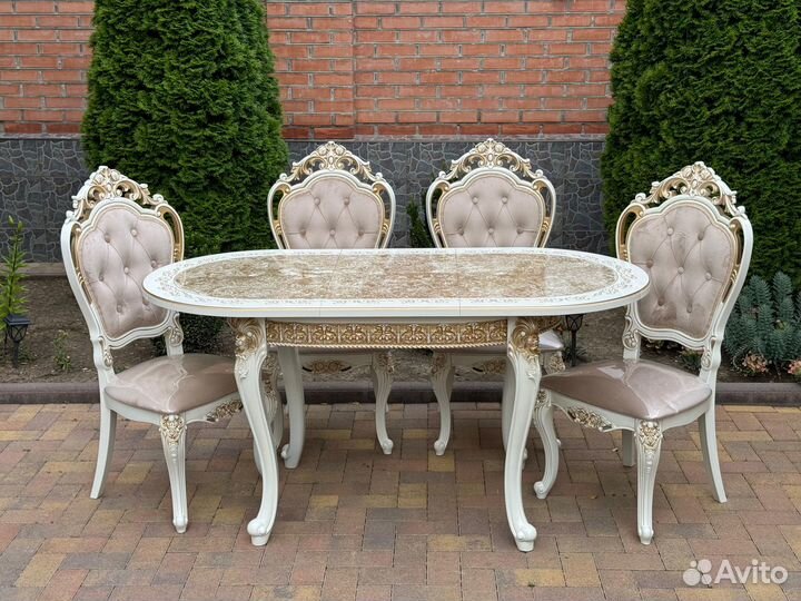 Столы и стулья