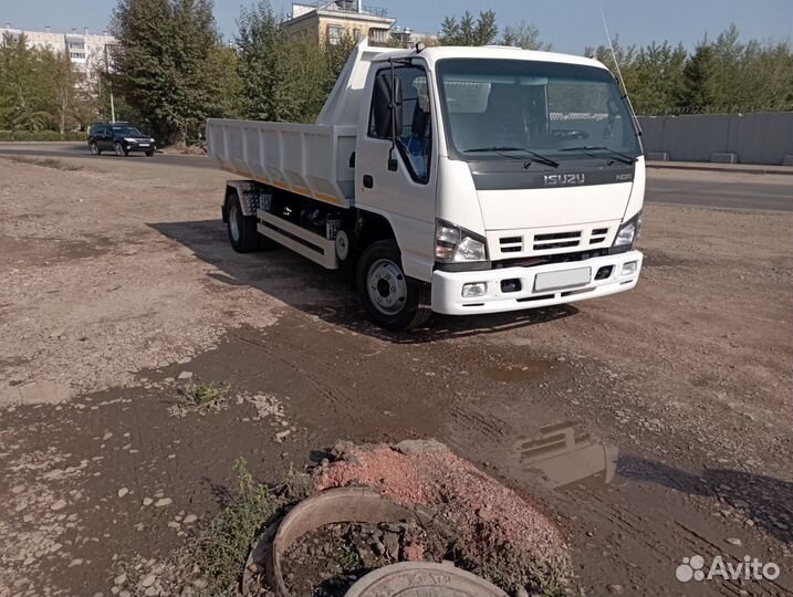 Isuzu NQR75, 2010